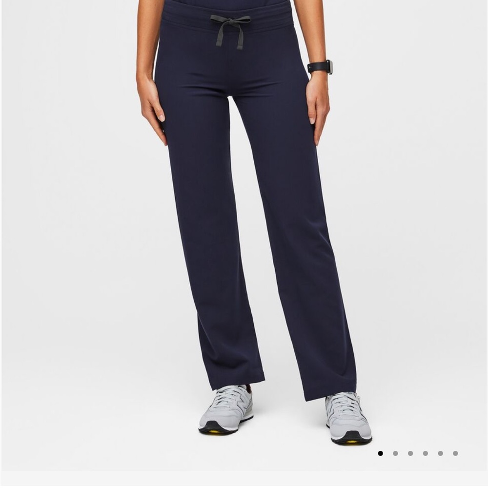 FIGS- Livingston Scrub bottoms size small- Navy